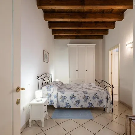 Apartament Entu E Mari - Grecu *